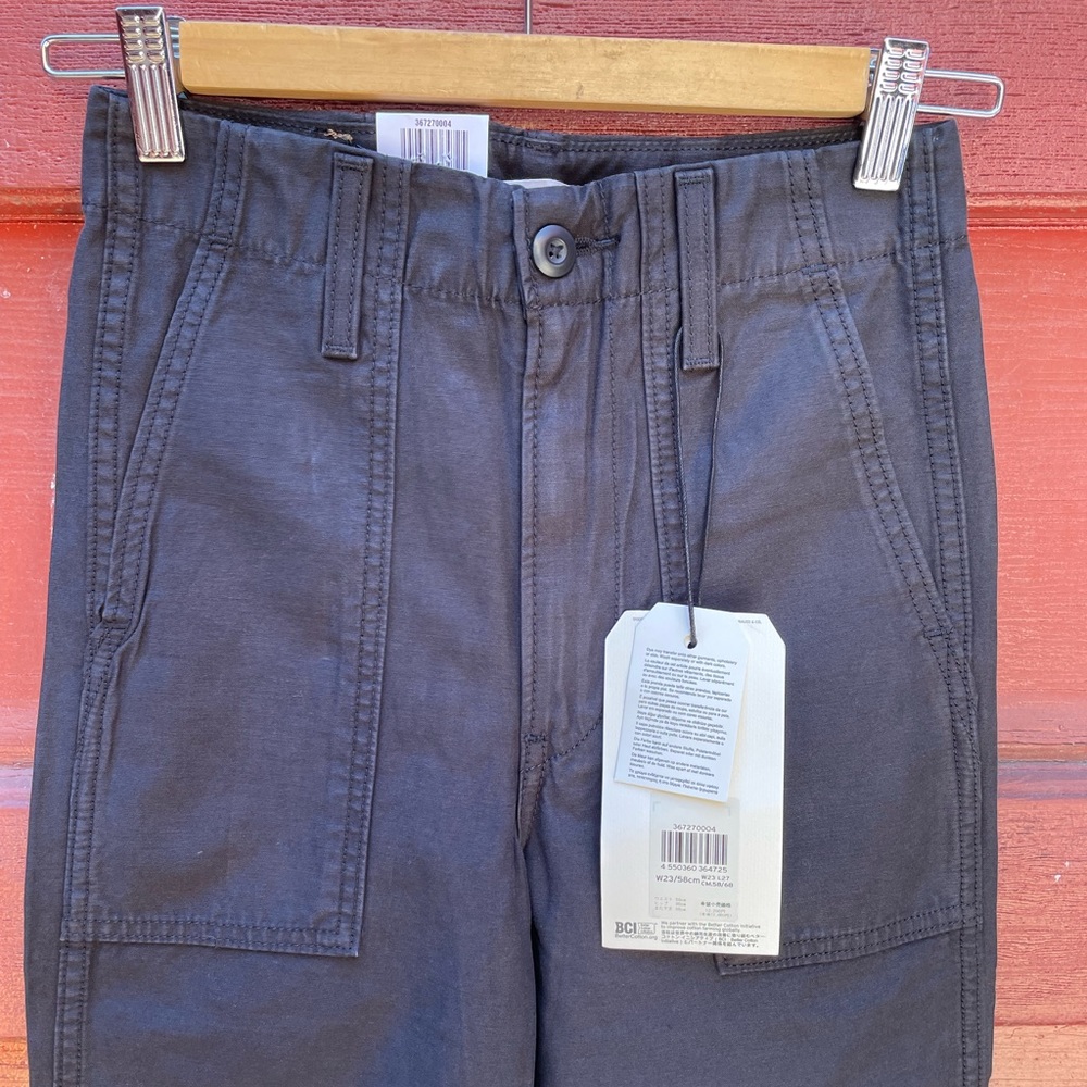 Levi’s Premium Ribcage Straight Black Pants